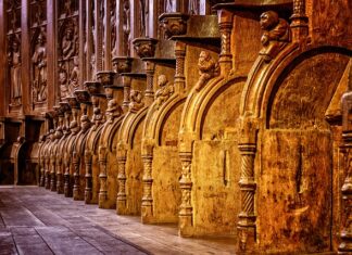 Ile ksiądz oddaje do kurii? Ile ksiądz oddaje do kurii?