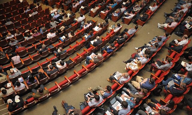 Kluczowe czynniki przy wyborze doskonałego miejsca na konferencje w Warszawie